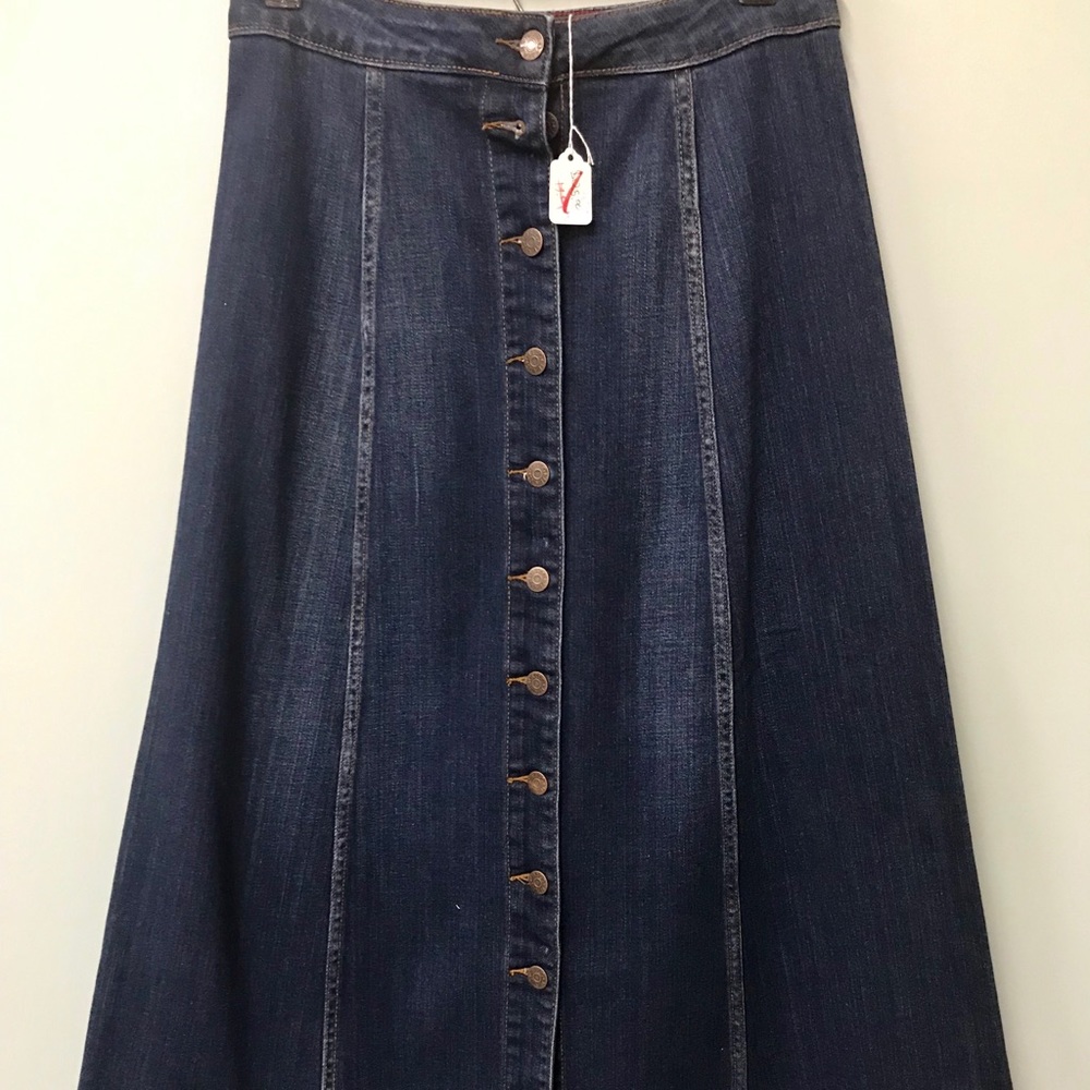 Blue denim skirt